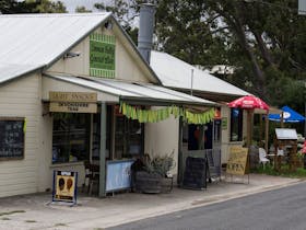 Inman Valley General Store and Country Kitchen Cafe