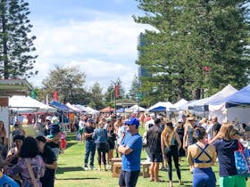 Broadbeach Art and Craft on the Coast Markets