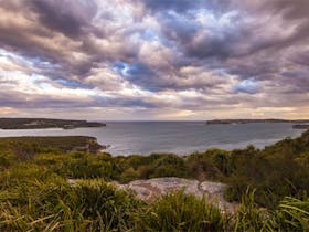 Arabanoo lookout at Dobroyd Head