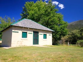 Bullocks Hut