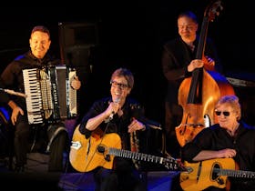 Hank Marvin Gypsy Jazz - Goolwa Centenary Hall