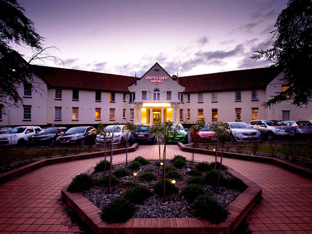 Mercure Canberra